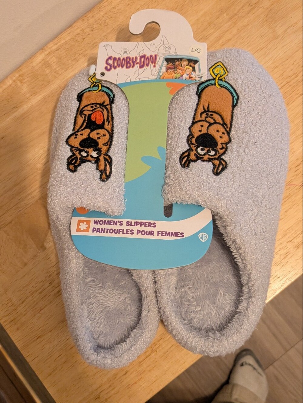 Scooby-Doo Women's Light Gray Plush Slippers